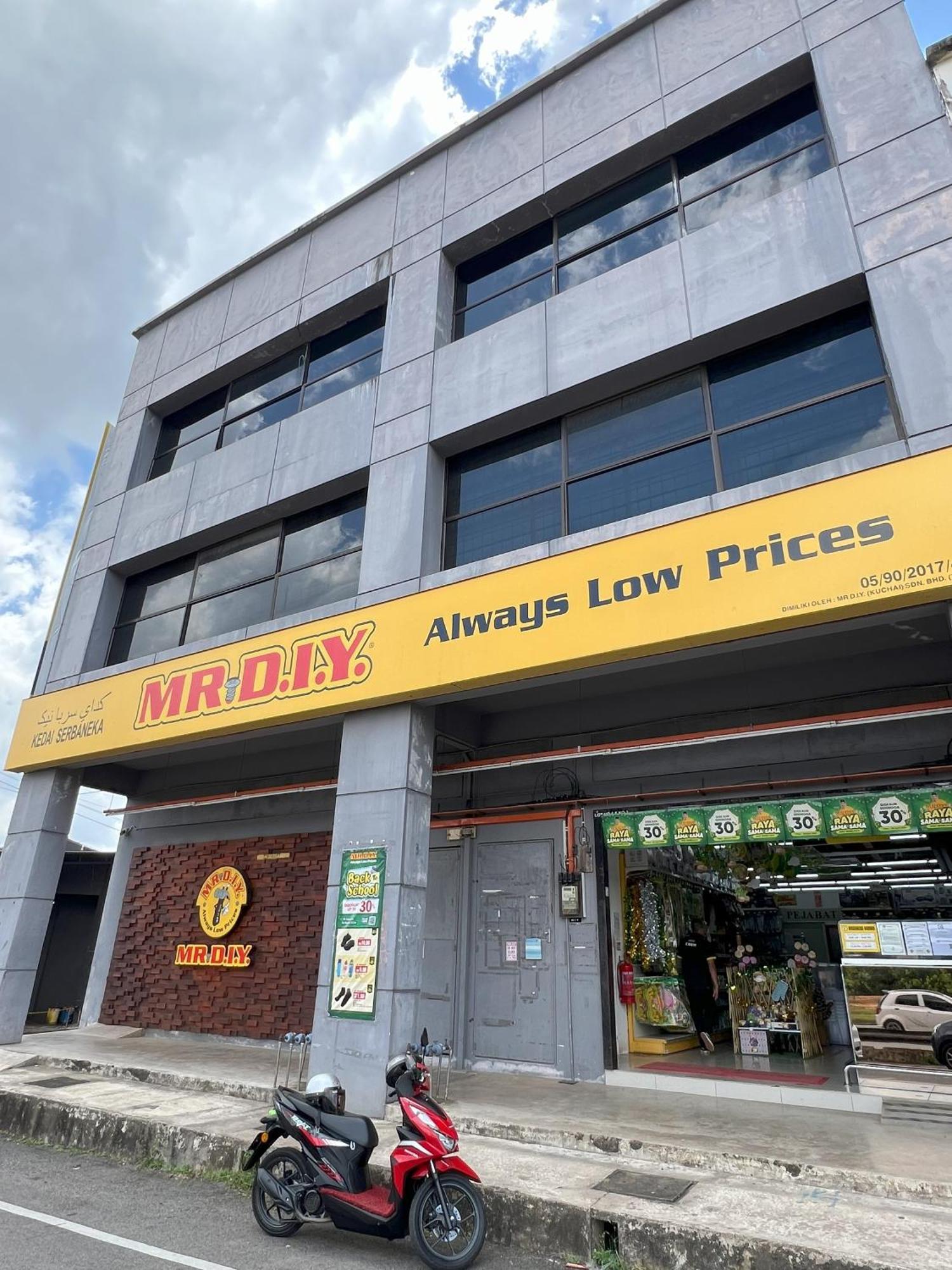 7 Stay#2 - 1 Room For 3 Pax At Kuala Berang -Best Travelers Stay *